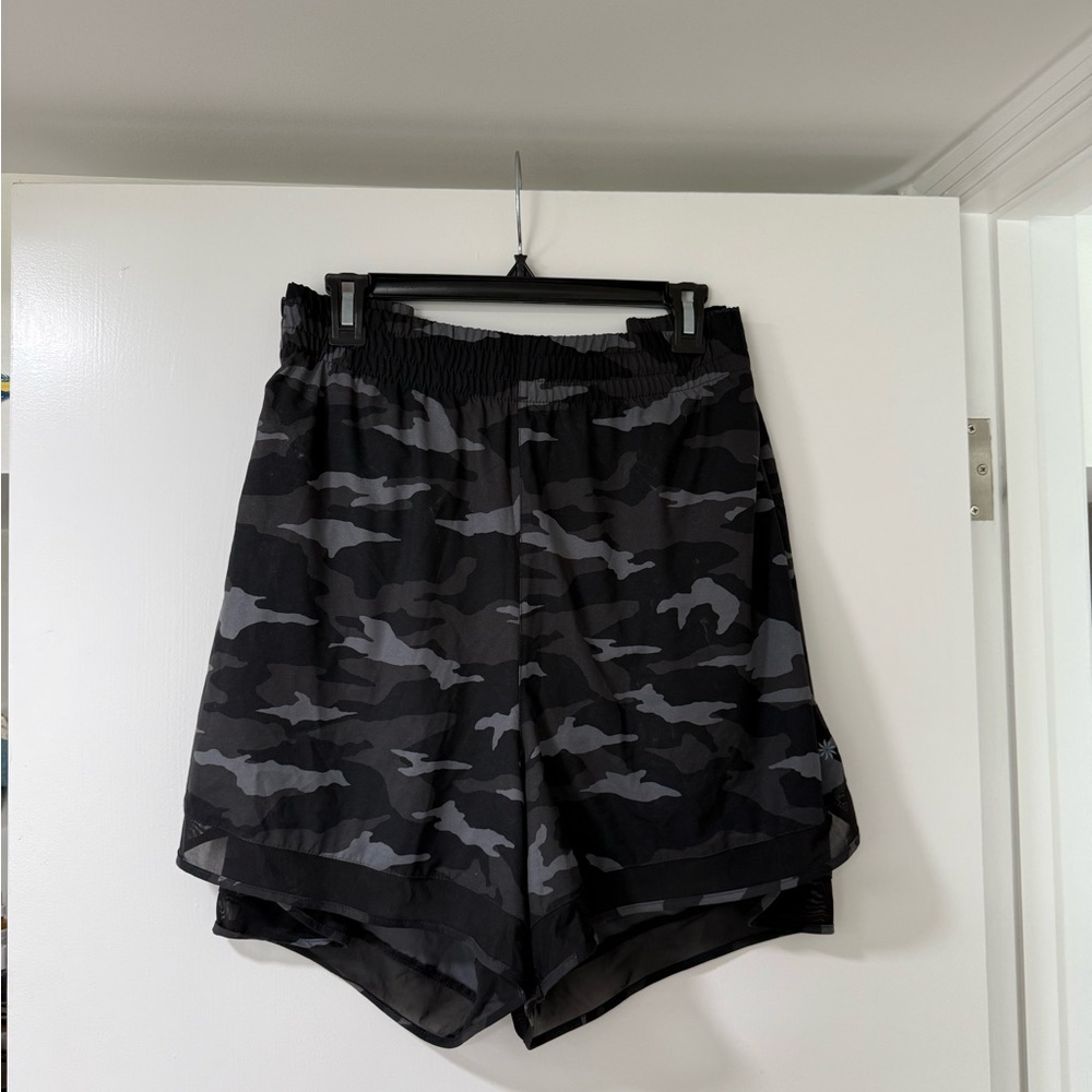 Athleta Black Camo Running Shorts - 3x plus size!